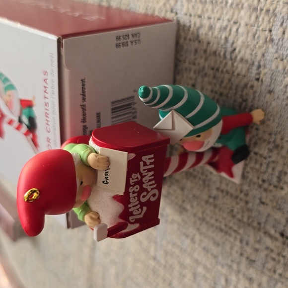 HALLMARK DISNEY KEEPSAKE LETTERS TO SANTA CHRISTMAS TREE ORNAMENT - Picture 4 of 12